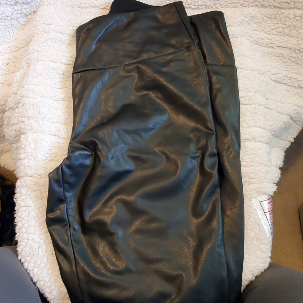 Ruby Ribbon Better Than Leather Pants View 2